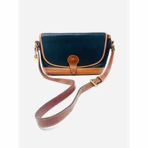 Sold// Black Pebbled Dooney & Bourke Crossbody Bag